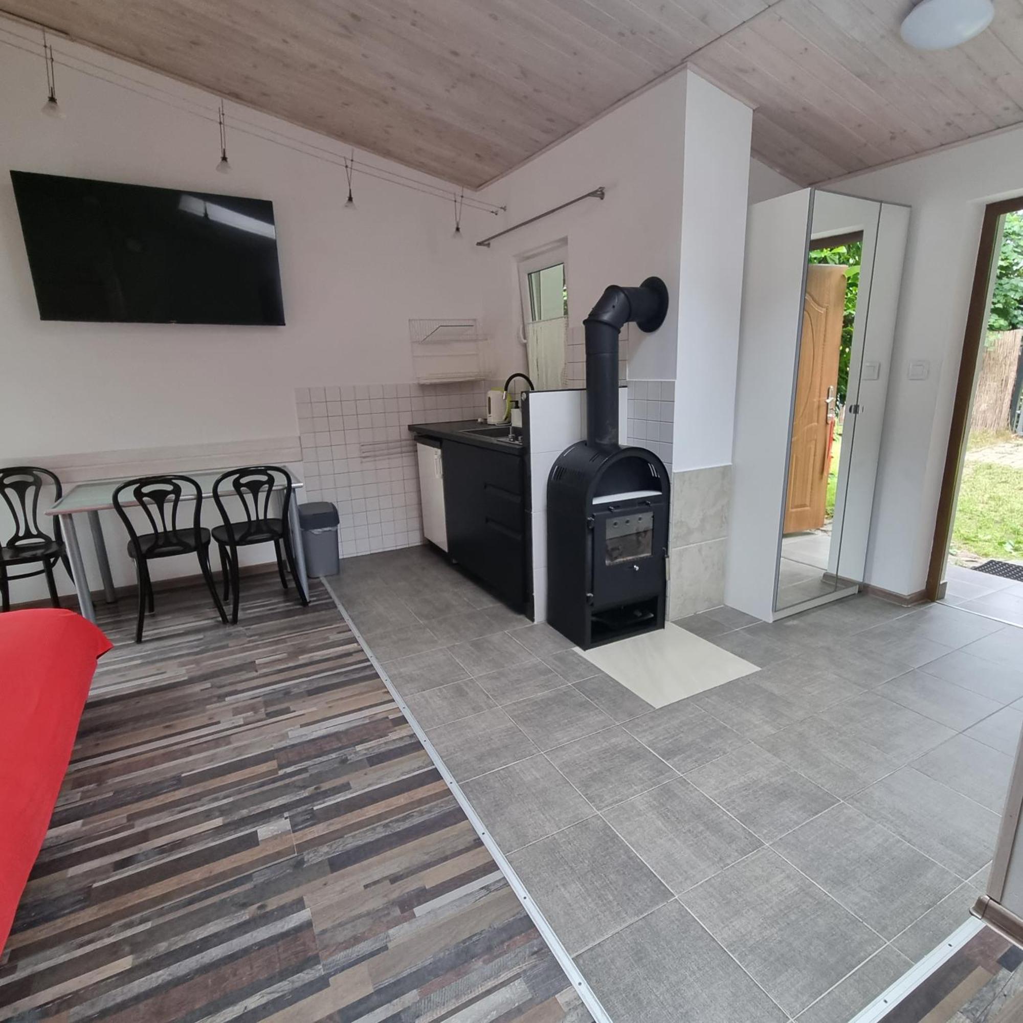 Pokoje I Apartamenty Przy Sosnowej Poddabie Ngoại thất bức ảnh